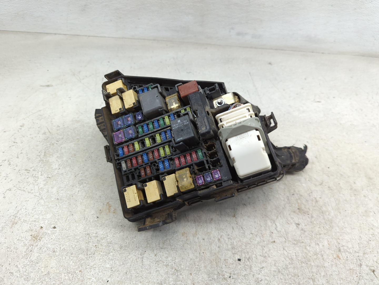 2020 Subaru Ascent Fusebox Fuse Box Panel Relay Module Fits OEM Used Auto Parts - Oemusedautoparts1.com