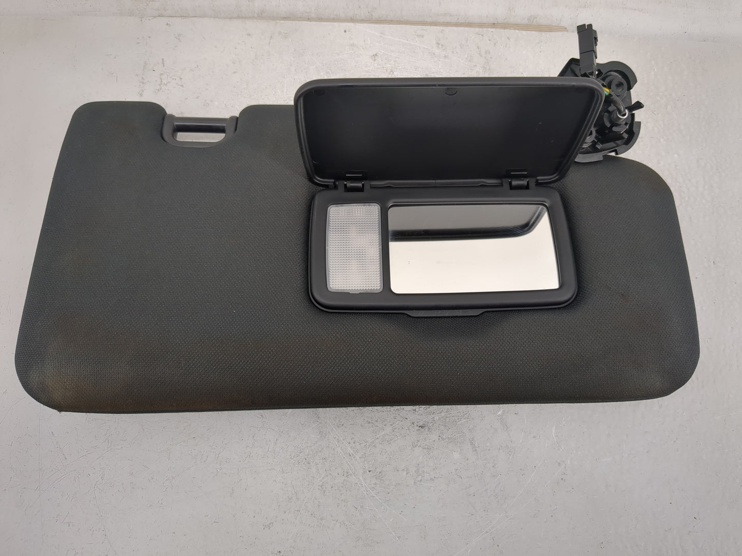 2020 Subaru Forester Sun Visor Shade Replacement Passenger Right Mirror Fits OEM Used Auto Parts - Oemusedautoparts1.com