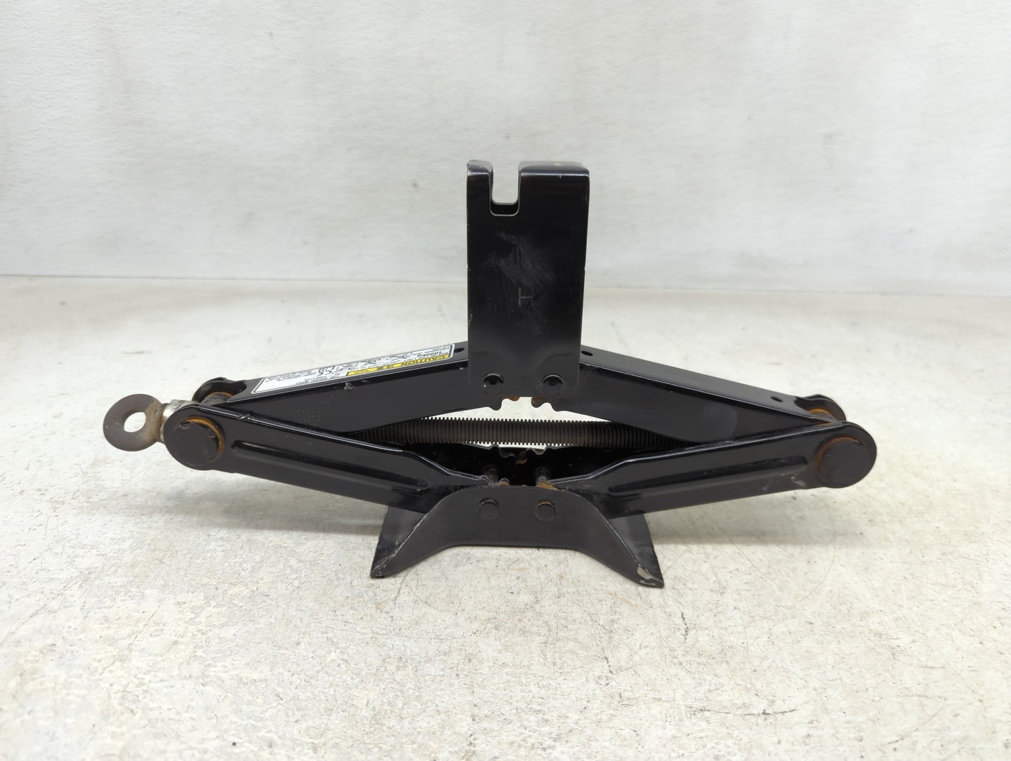 2020 Subaru Forester Spare Scissor Car Jack - Oemusedautoparts1.com