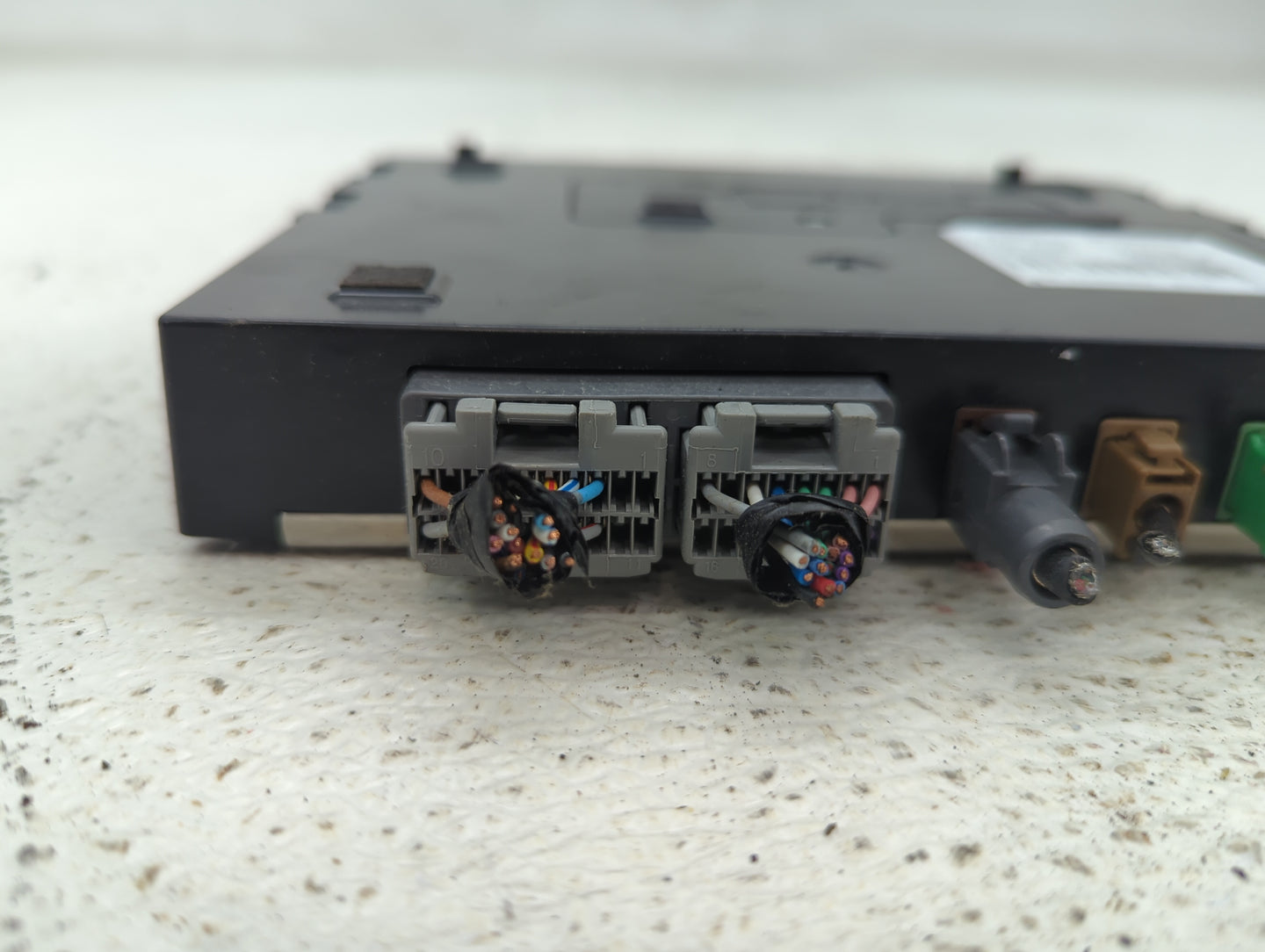 2021-2022 Subaru Forester Communication Control Module 86222sj100 - Oemusedautoparts1.com
