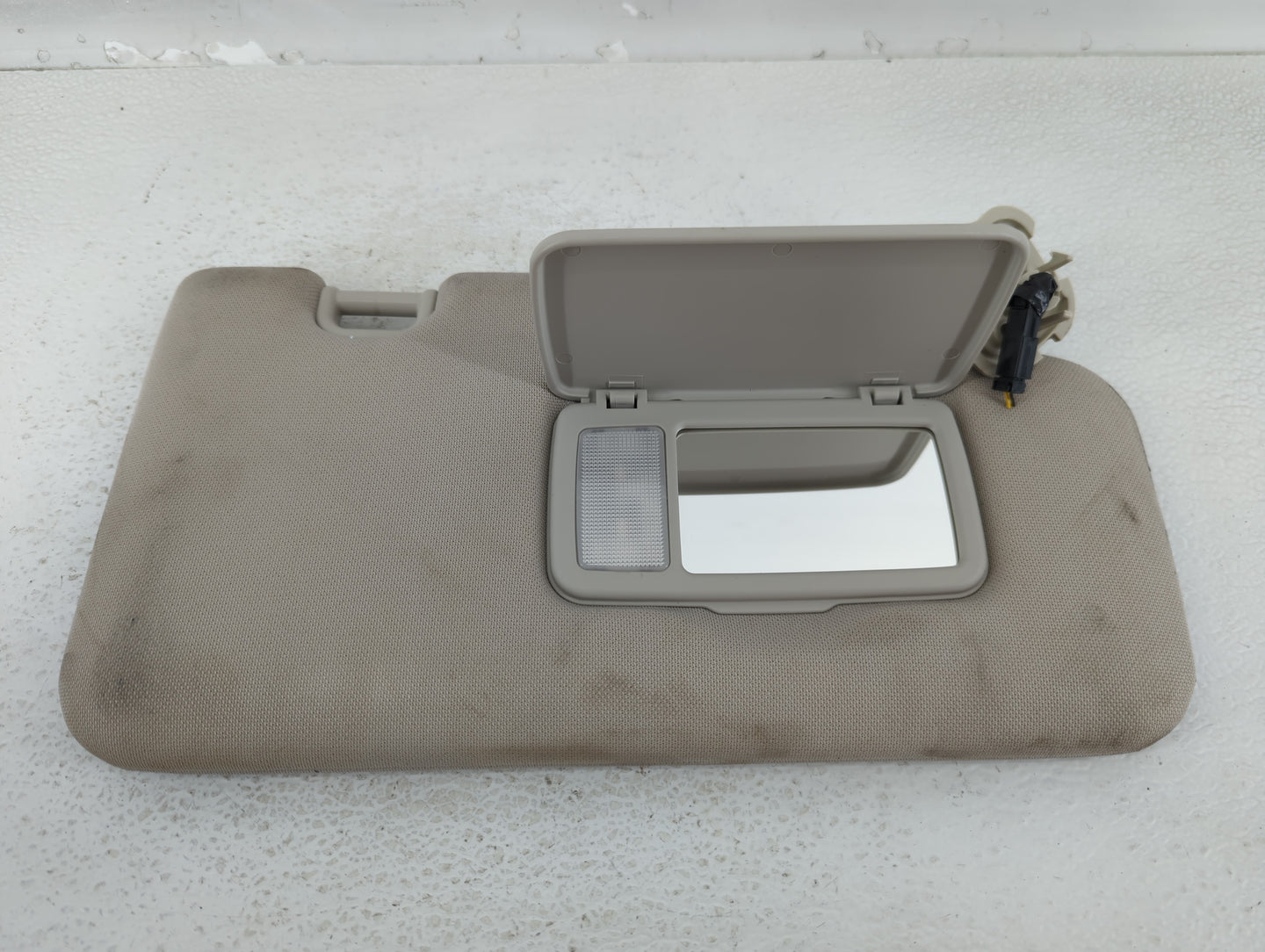 2020 Subaru Forester Sun Visor Shade Replacement Passenger Right Mirror Fits OEM Used Auto Parts - Oemusedautoparts1.com