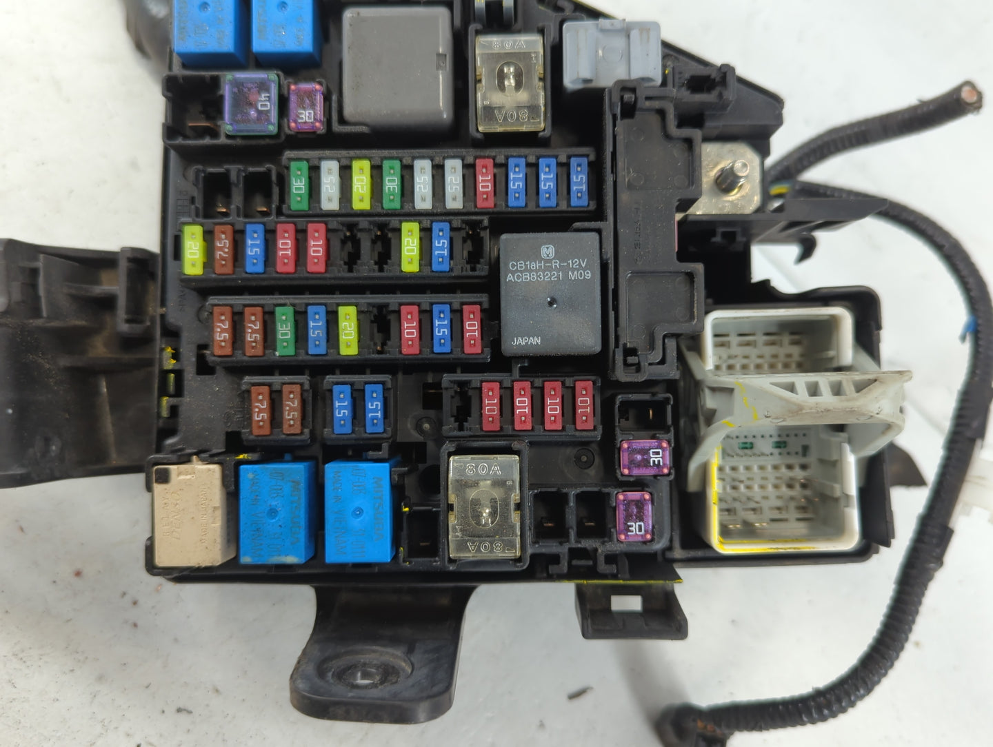 2017-2022 Subaru Impreza Fusebox Fuse Box Panel Relay Module P/N:MB504103B Fits Fits 2017 2018 2019 2020 2021 2022 OEM Used 