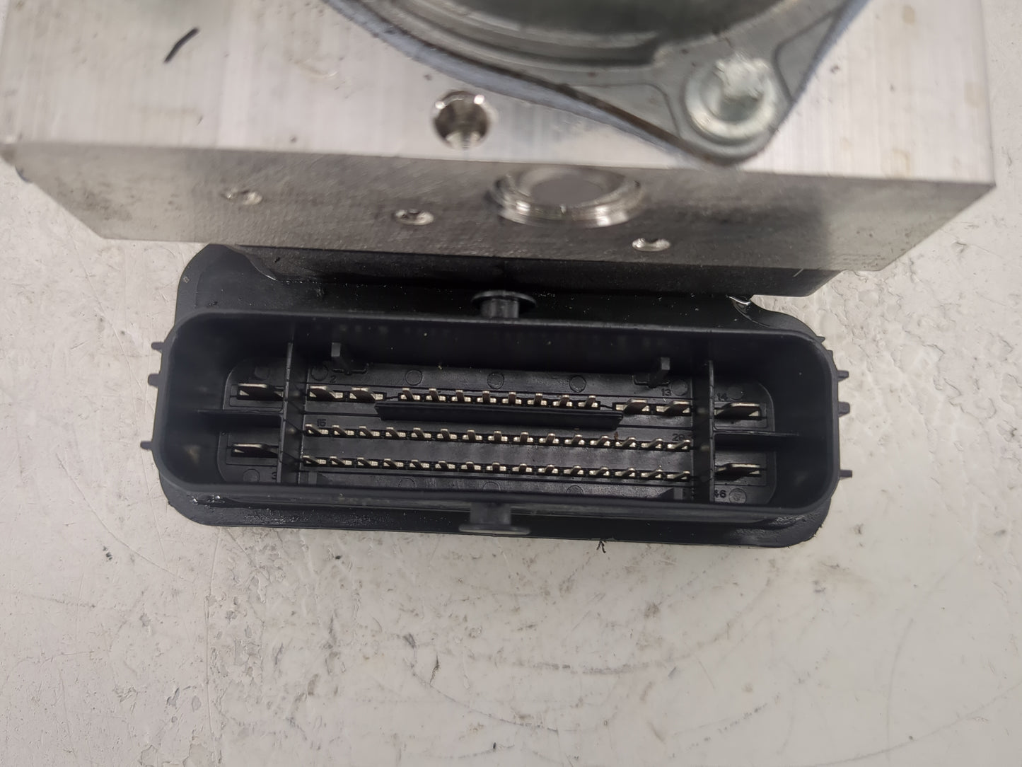 2020-2022 Subaru Legacy ABS Pump Control Module Replacement P/N:27536AN03A Fits Fits 2020 2021 2022 OEM Used Auto Parts - Oe