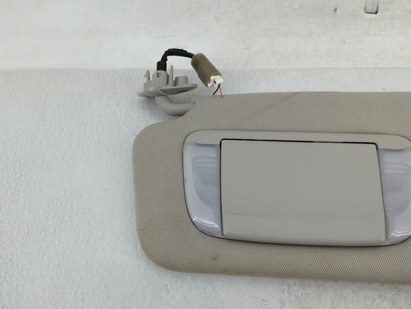 2020 Subaru Legacy Sun Visor Shade Replacement Driver Left Mirror Fits OEM Used Auto Parts - Oemusedautoparts1.com