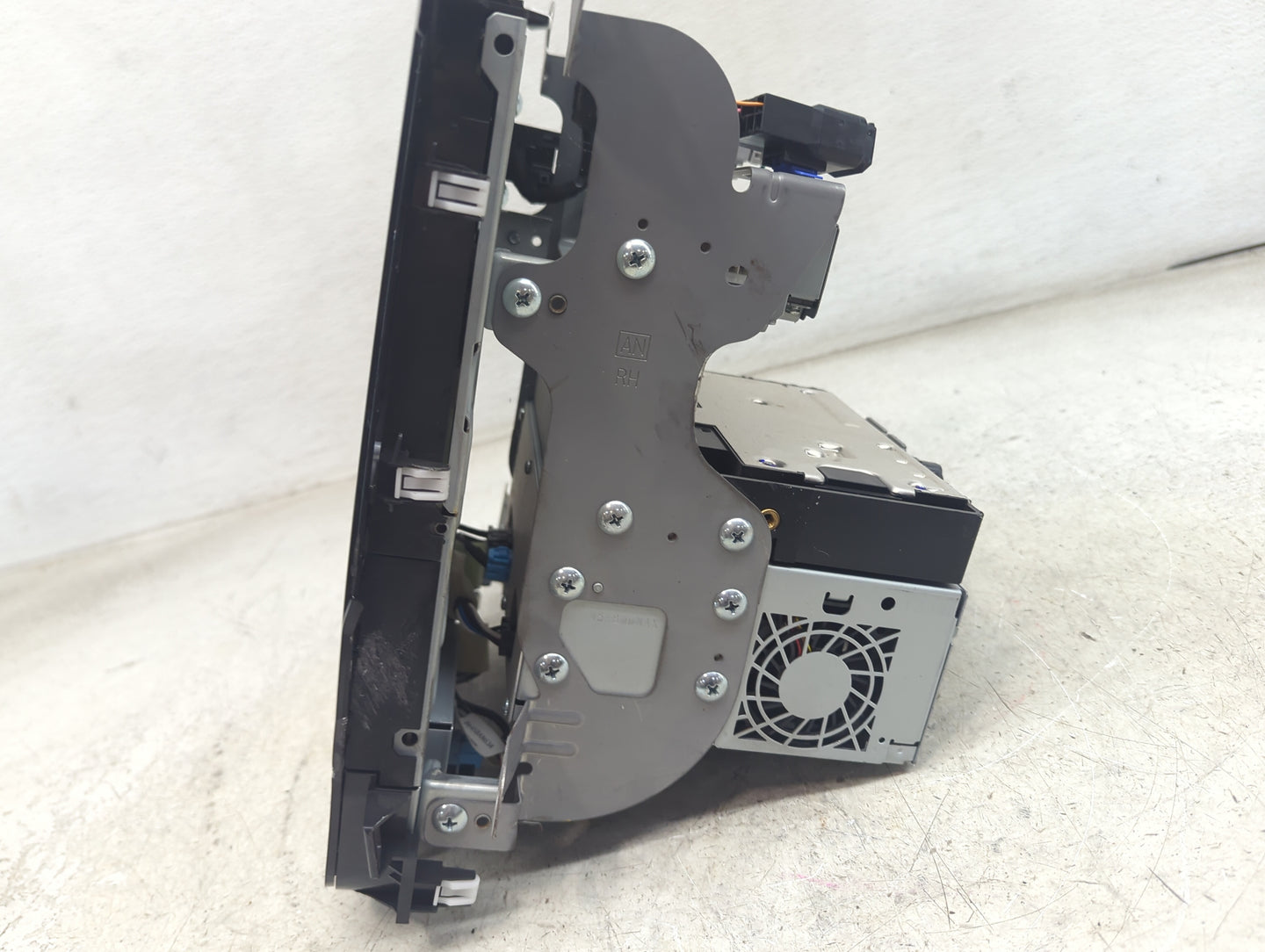 2020 Subaru Legacy Radio AM FM Cd Player Receiver Replacement P/N:82131AN00A EUV9SR057DD Fits OEM Used Auto Parts - Oemuseda
