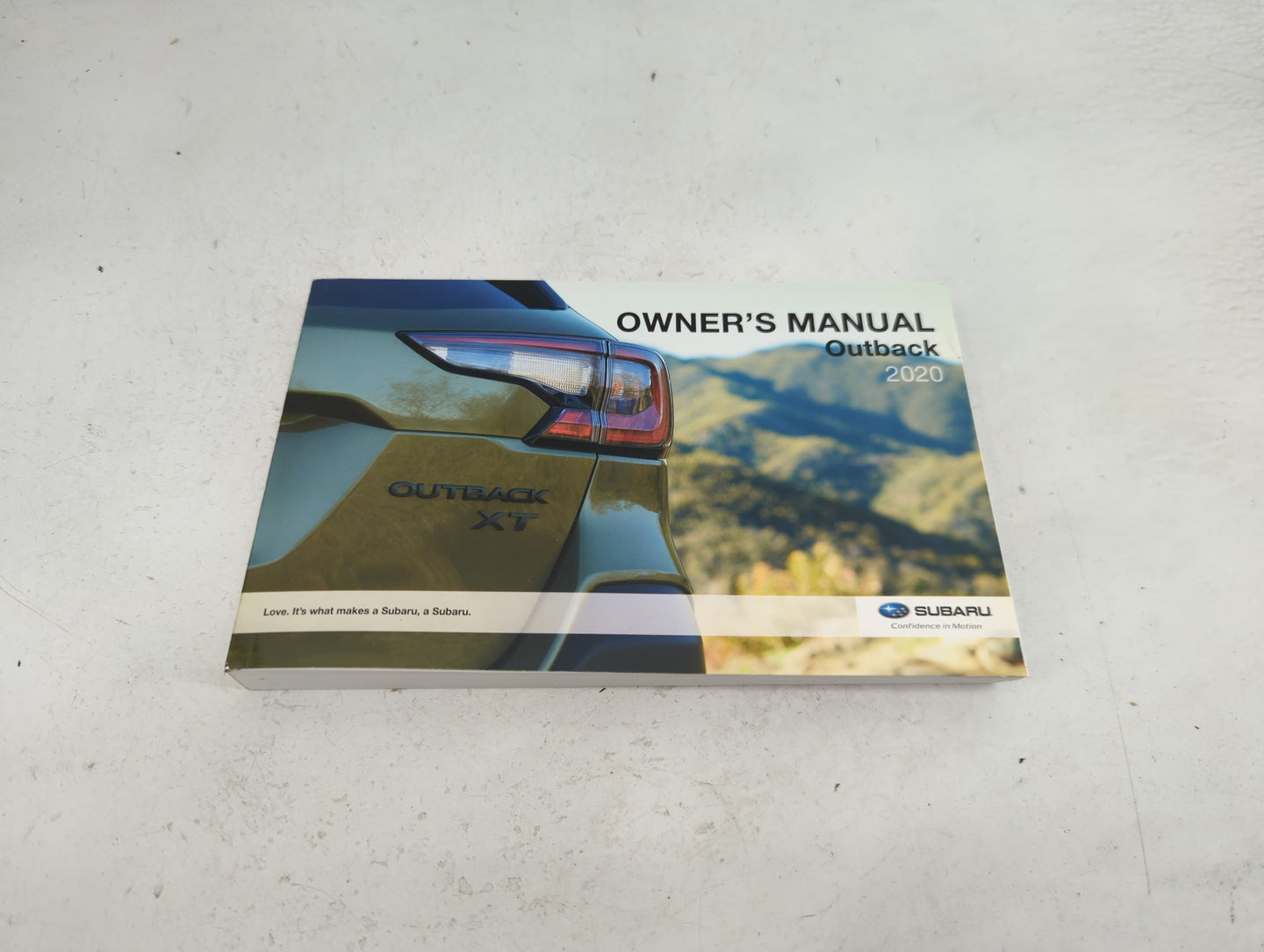 2020 Subaru Outback Owners Manual Book Guide P/N:A2570BE-B MSA5M2004A OEM Used Auto Parts - Oemusedautoparts1.com