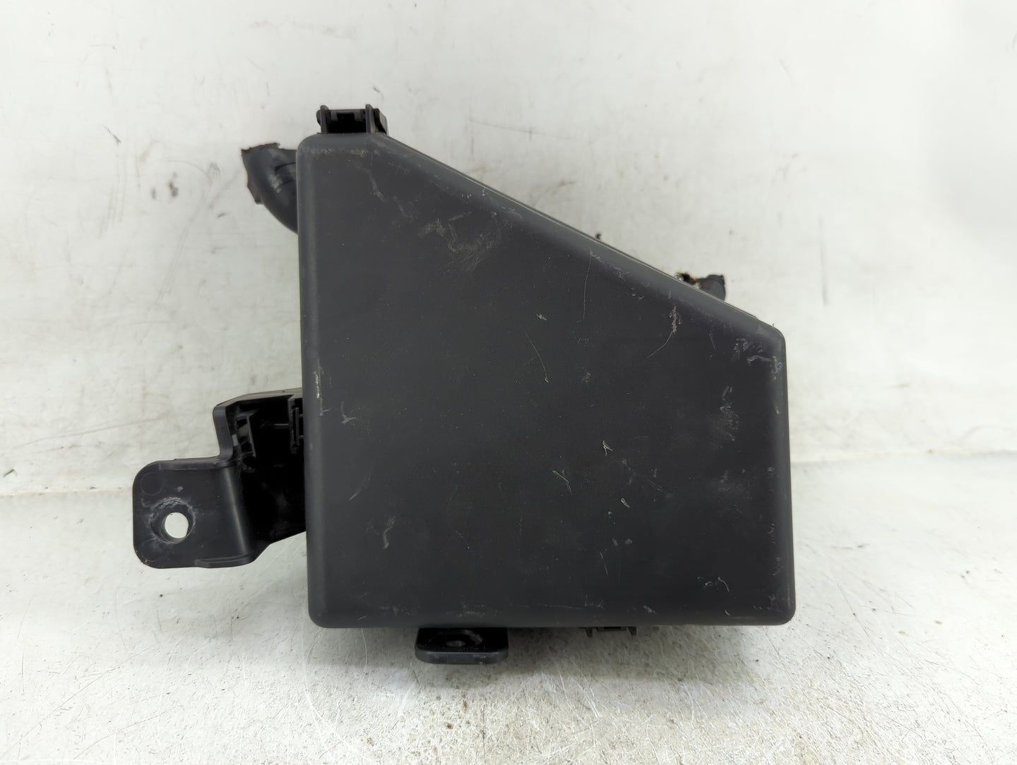 2020 Subaru Xv Fusebox Fuse Box Panel Relay Module P/N:MB504105B Fits OEM Used Auto Parts - Oemusedautoparts1.com