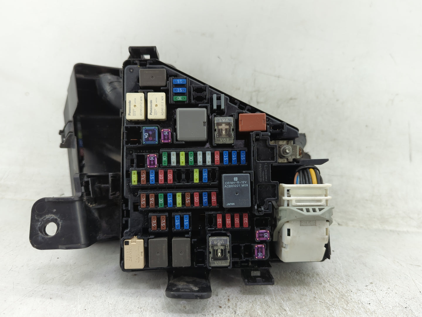 2020 Subaru Xv Fusebox Fuse Box Panel Relay Module P/N:MB504105B Fits OEM Used Auto Parts - Oemusedautoparts1.com