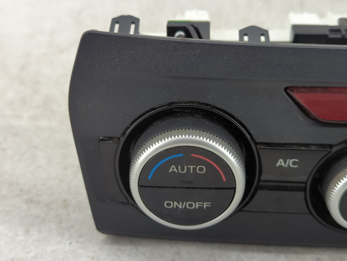 2020 Subaru Xv Climate Control Module Temperature AC/Heater Replacement P/N:72311FL750 Fits OEM Used Auto Parts - Oemusedaut