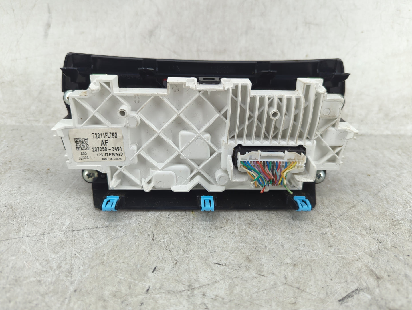 2020 Subaru Xv Climate Control Module Temperature AC/Heater Replacement P/N:72311FL750 Fits OEM Used Auto Parts - Oemusedaut