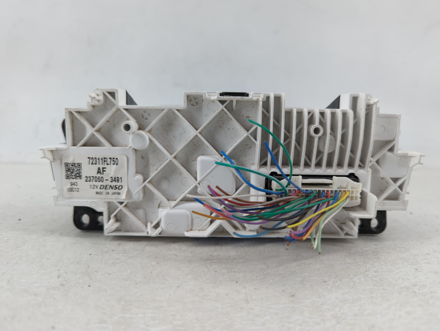 2020 Subaru Xv Climate Control Module Temperature AC/Heater Replacement P/N:72311FL750 Fits OEM Used Auto Parts - Oemusedaut