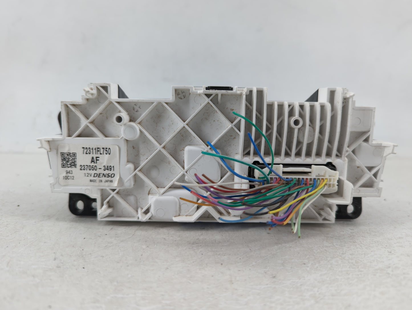 2020 Subaru Xv Climate Control Module Temperature AC/Heater Replacement P/N:72311FL750 Fits OEM Used Auto Parts - Oemusedaut