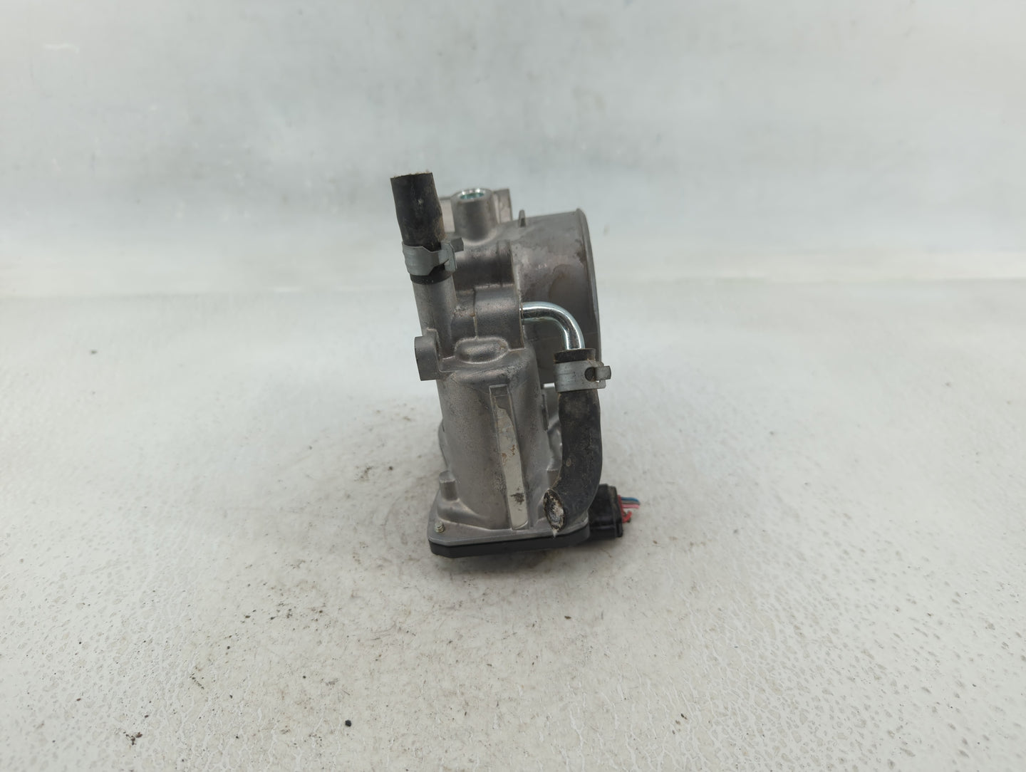 2020 Subaru Xv Crosstrek Throttle Body P/N:16112AA470 Fits Fits 2017 2018 2019 2021 2022 OEM Used Auto Parts - Oemusedautopa