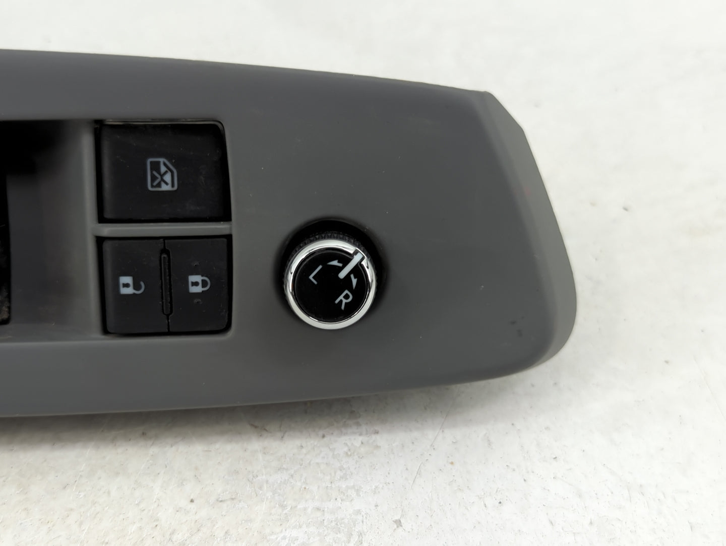 2019-2021 Toyota Avalon Master Power Window Switch Replacement Driver Side Left P/N:515676 Fits Fits 2018 2019 2020 2021 202