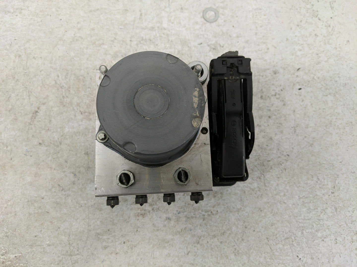 2020-2022 Toyota C-Hr ABS Pump Control Module Replacement P/N:0265956812 2265106539 Fits Fits 2020 2021 2022 OEM Used Auto P