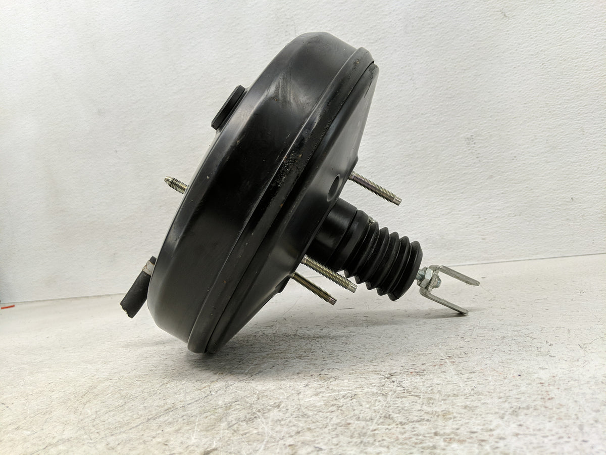 2020-2022 Toyota C-hr Power Brake Booster Oem - Oemusedautoparts1.com