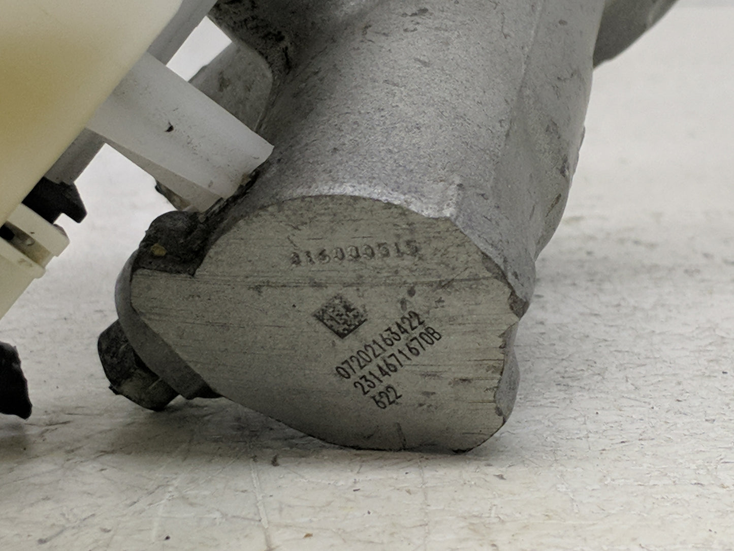 2018-2022 Toyota C-hr Brake Master Cylinder - Oemusedautoparts1.com