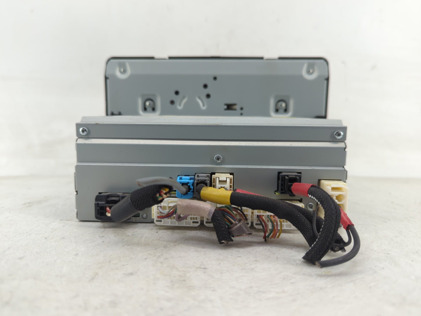 2020-2022 Toyota C-Hr Radio AM FM Cd Player Receiver Replacement P/N:86140-10100 Fits Fits 2020 2021 2022 OEM Used Auto Part