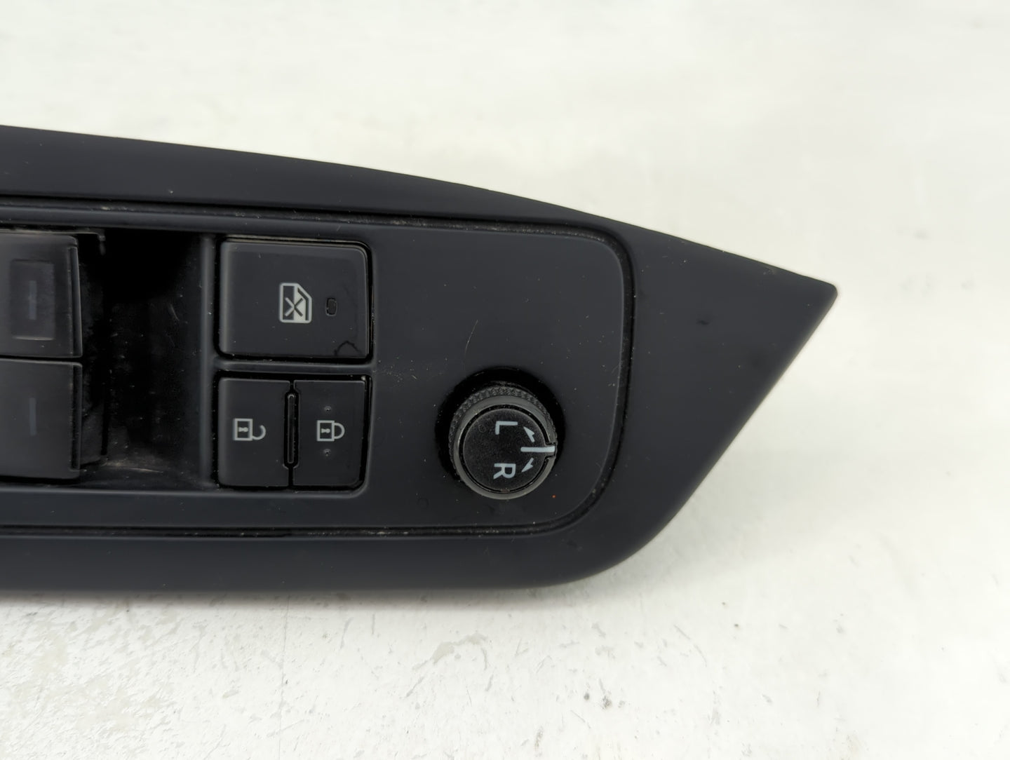 2020 Toyota C-Hr Master Power Window Switch Replacement Driver Side Left P/N:74232 Fits OEM Used Auto Parts - Oemusedautopar