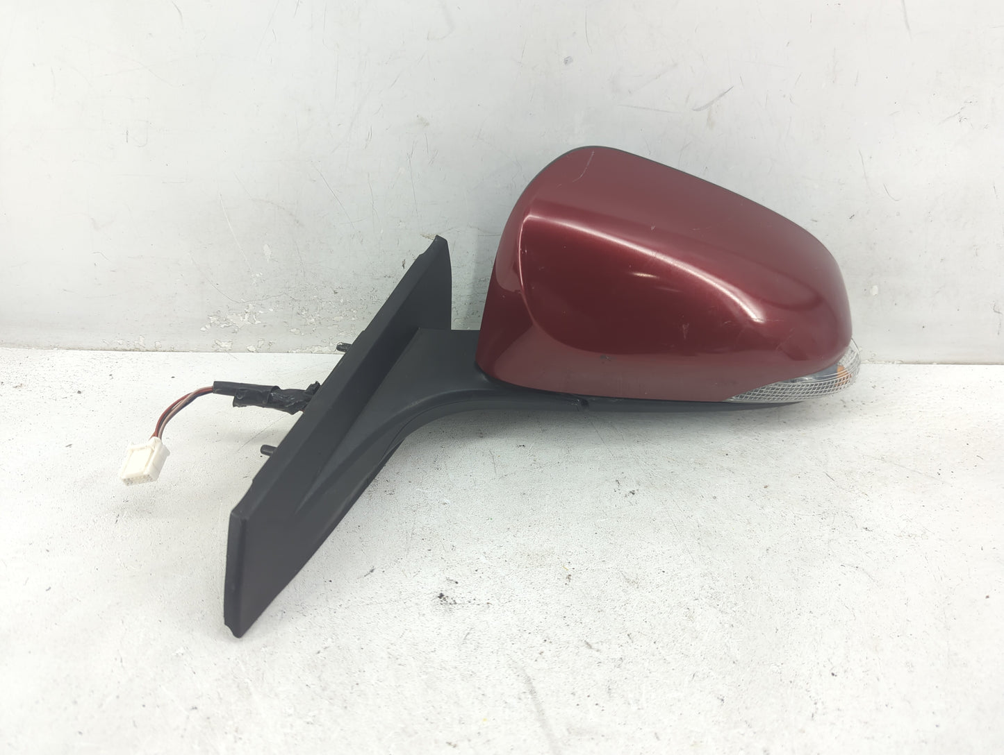 2018-2022 Toyota C-Hr Driver Side View Mirror - Left Door Mirror OEM Used - Oemusedautoparts1.com