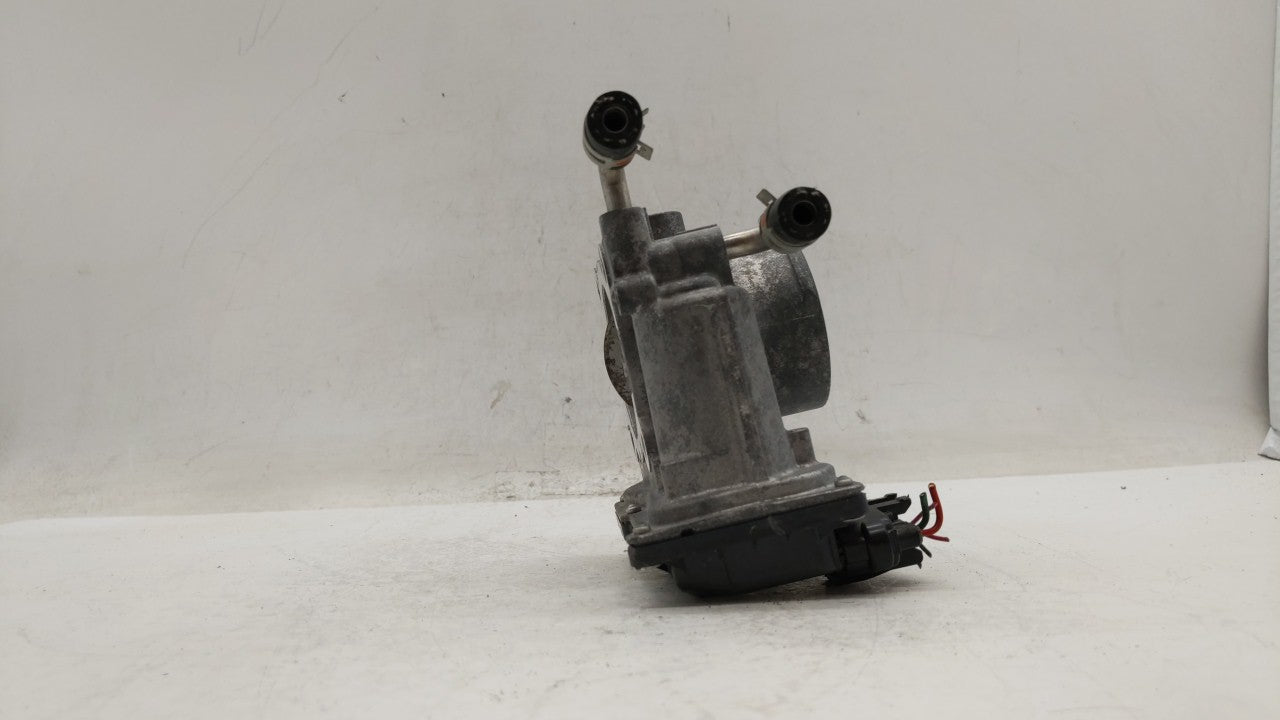 2020 Toyota C-Hr Throttle Body P/N:22030-07130 22030-37040 Fits Fits 2013 2014 OEM Used Auto Parts - Oemusedautoparts1.com