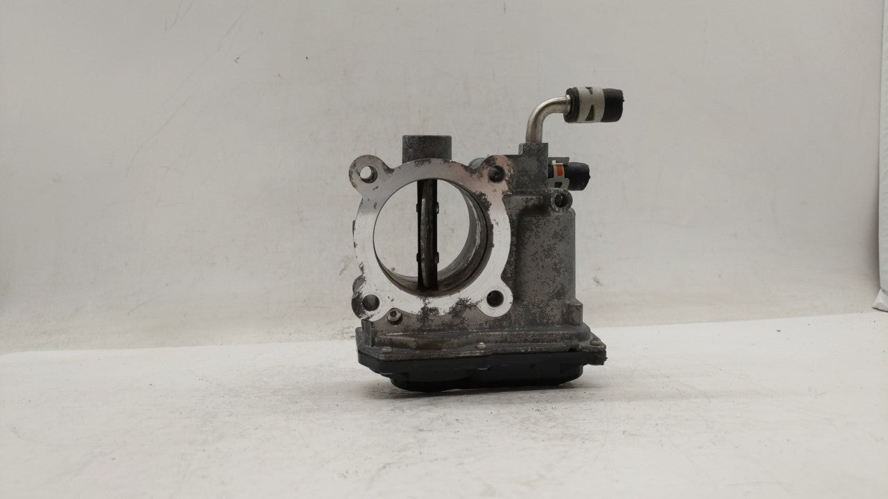 2020 Toyota C-Hr Throttle Body P/N:22030-07130 22030-37040 Fits Fits 2013 2014 OEM Used Auto Parts - Oemusedautoparts1.com