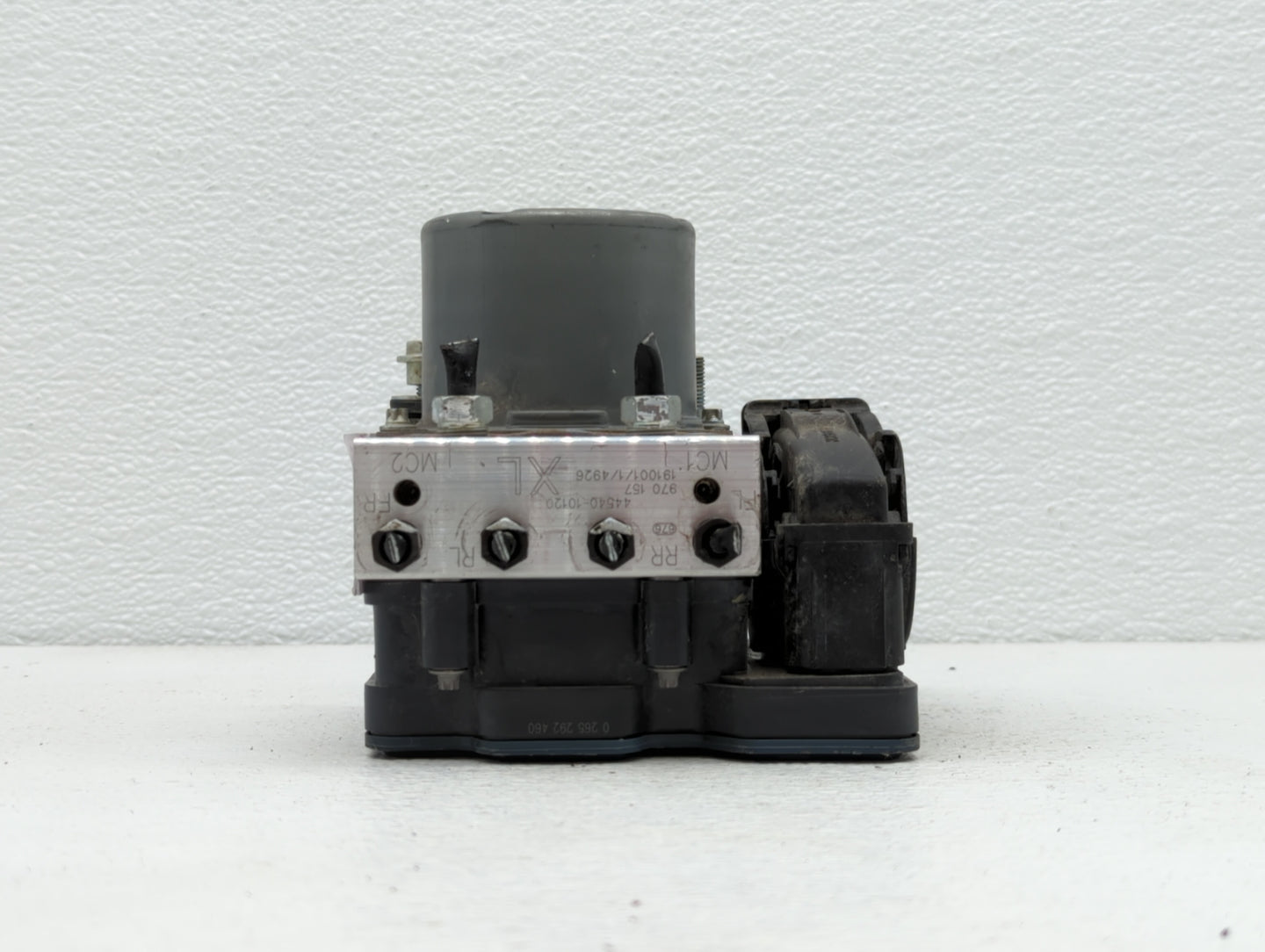 2020 Toyota C-Hr ABS Pump Control Module Replacement P/N:44545-10120 Fits OEM Used Auto Parts - Oemusedautoparts1.com