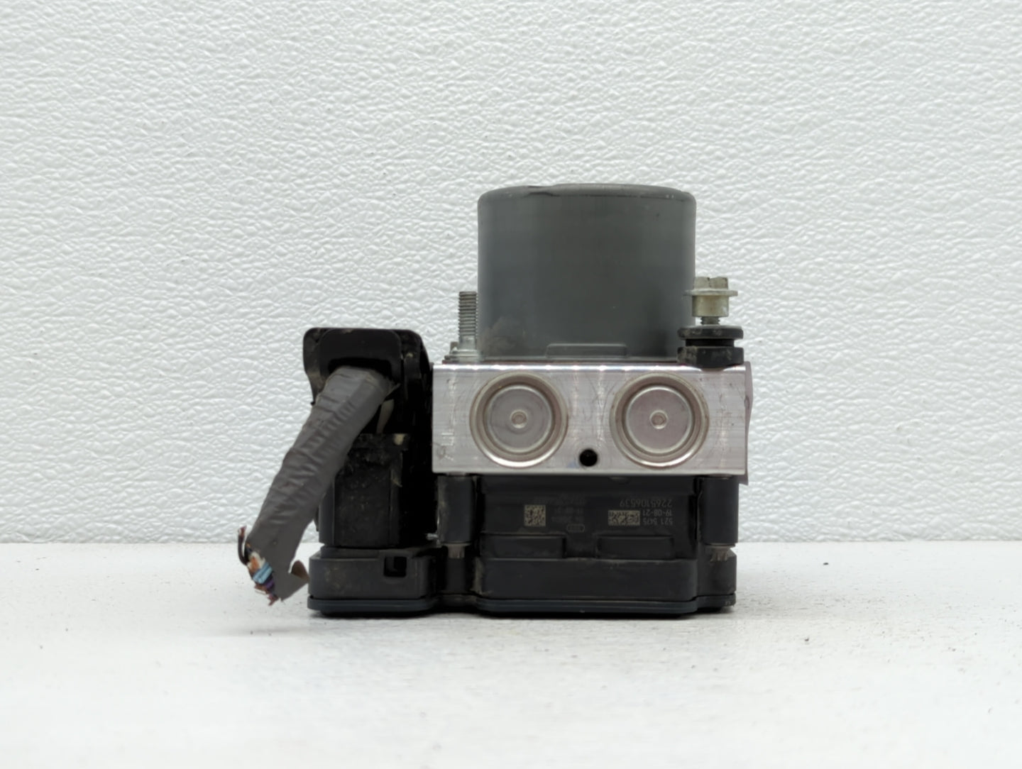 2020 Toyota C-Hr ABS Pump Control Module Replacement P/N:44545-10120 Fits OEM Used Auto Parts - Oemusedautoparts1.com