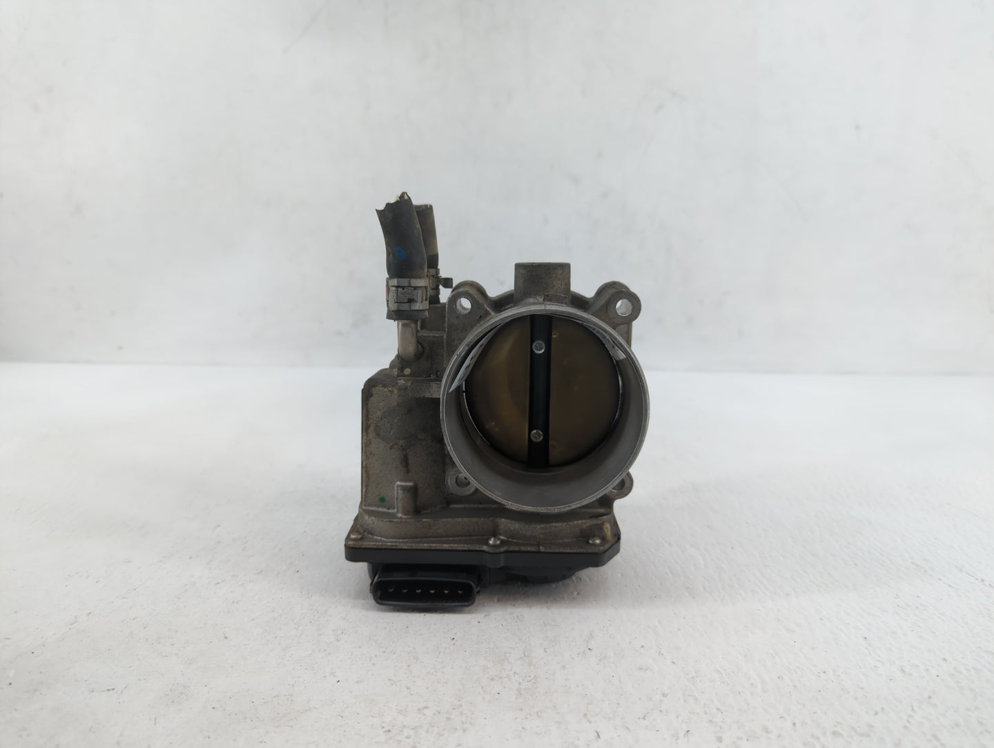 2020 Toyota C-Hr Throttle Body P/N:22030-0P050 22030-0T130, 22030-37040 Fits Fits 2013 2014 OEM Used Auto Parts - Oemusedaut