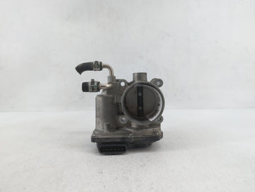 2020 Toyota C-Hr Throttle Body P/N:22030-0P050 22030-0T130, 22030-37040 Fits Fits 2013 2014 OEM Used Auto Parts - Oemusedaut