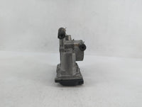 2020 Toyota C-Hr Throttle Body P/N:22030-0P050 22030-0T130, 22030-37040 Fits Fits 2013 2014 OEM Used Auto Parts - Oemusedaut