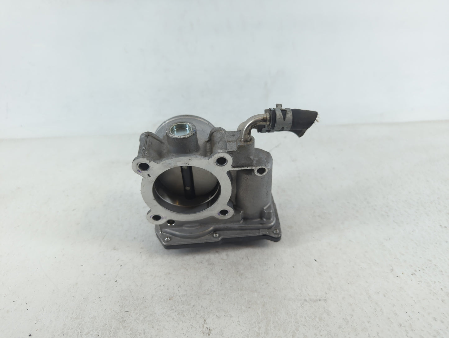 2018-2022 Toyota C-Hr Throttle Body P/N:22030-37040 Fits Fits 2013 2014 2018 2019 2020 2021 2022 OEM Used Auto Parts - Oemus