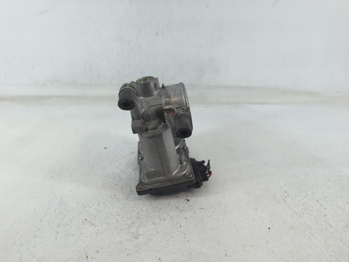 2018-2022 Toyota C-Hr Throttle Body P/N:22030-37040 Fits Fits 2013 2014 2018 2019 2020 2021 2022 OEM Used Auto Parts - Oemus