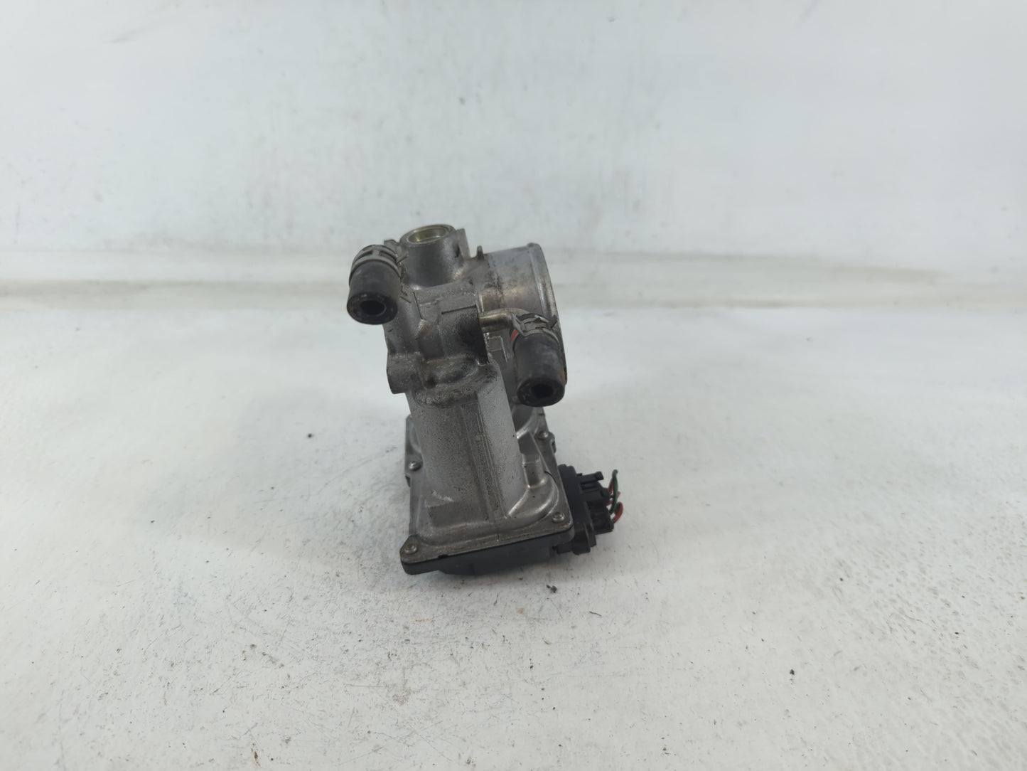 2018-2022 Toyota C-Hr Throttle Body P/N:22030-37040 Fits Fits 2013 2014 2018 2019 2020 2021 2022 OEM Used Auto Parts - Oemus