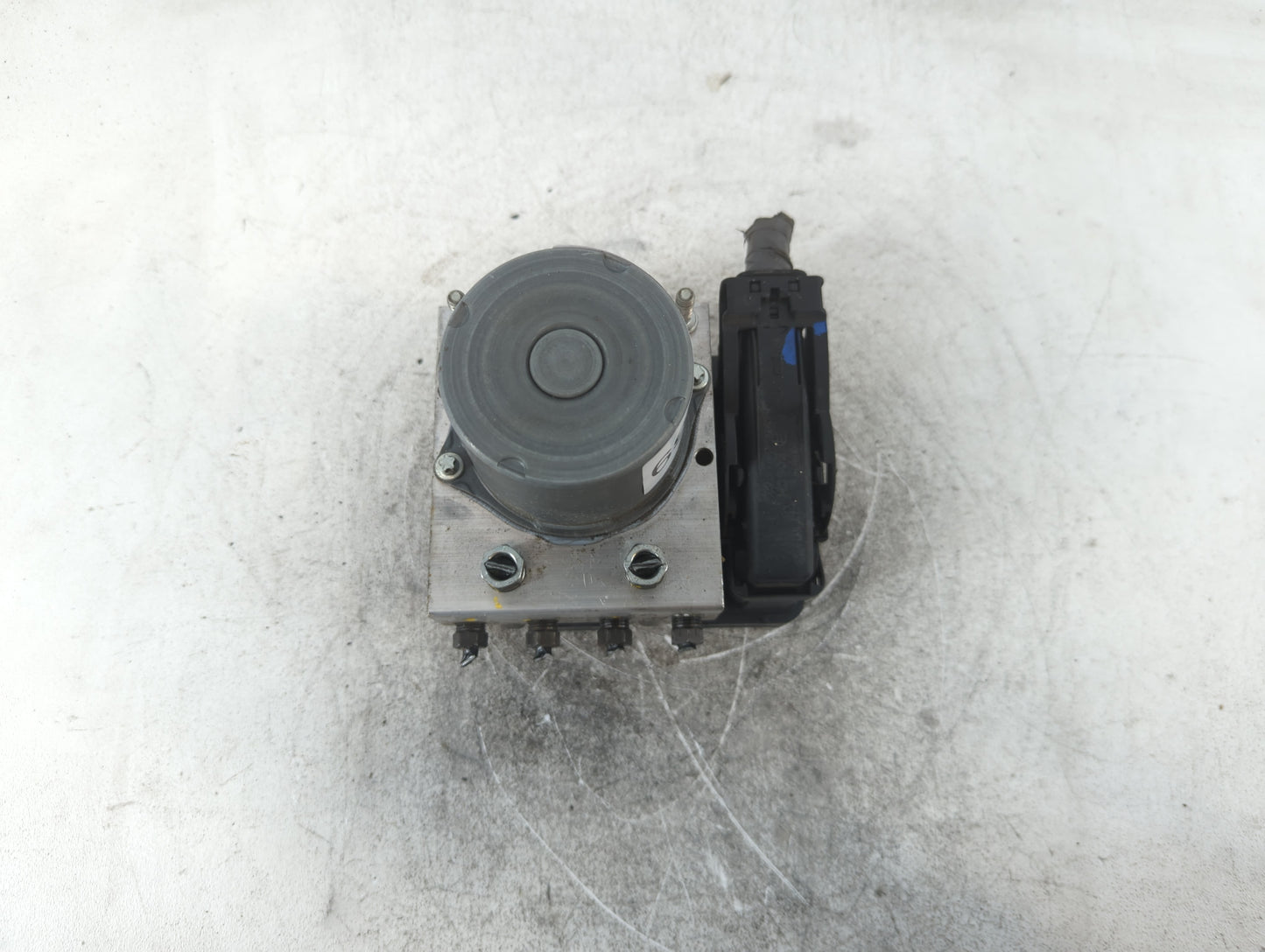 2020-2022 Toyota C-Hr ABS Pump Control Module Replacement P/N:44540-F4250 Fits Fits 2020 2021 2022 OEM Used Auto Parts - Oem