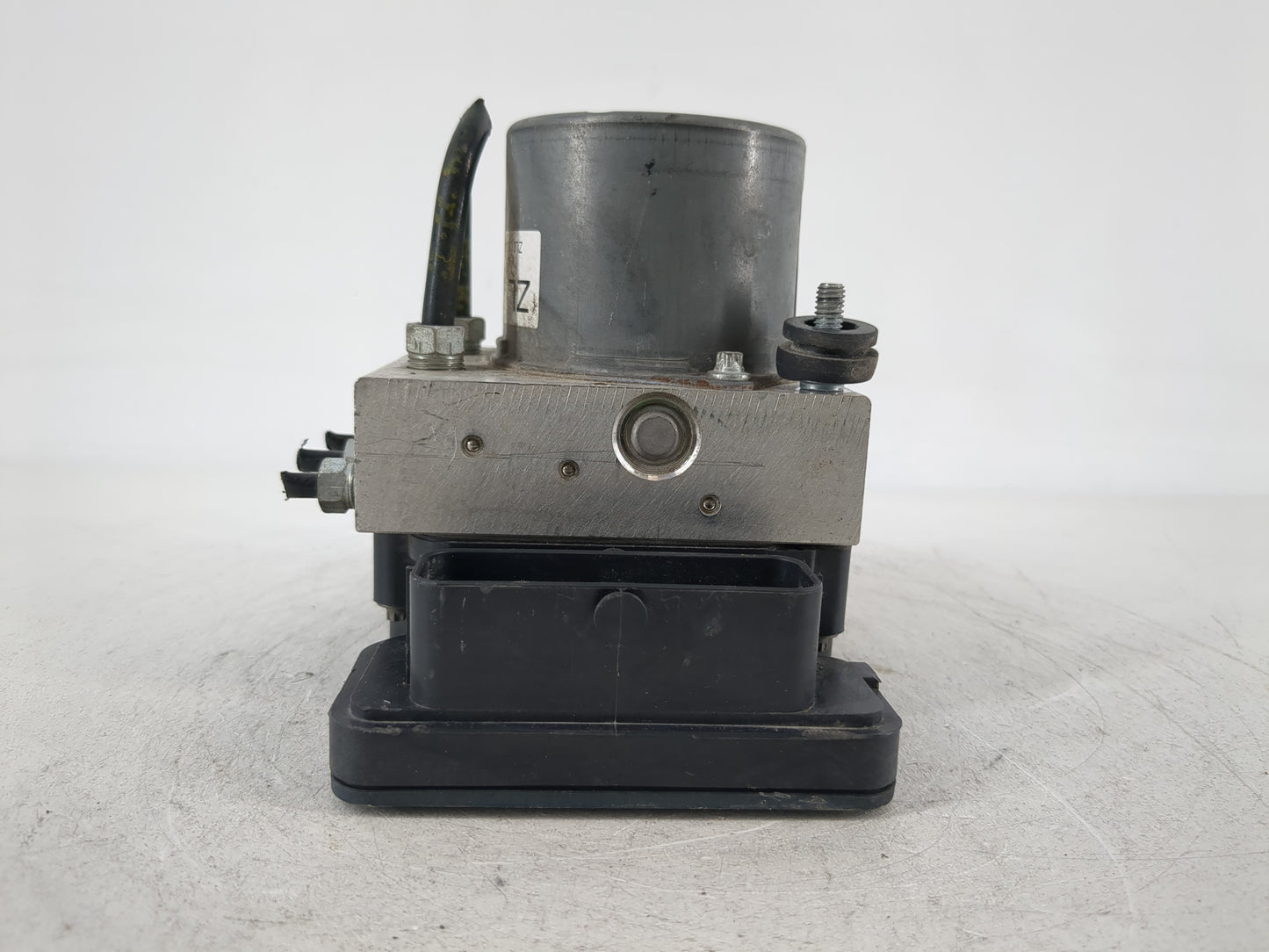 2018-2020 Toyota Camry ABS Pump Control Module Replacement P/N:44540-06290 970 140 Fits Fits 2018 2019 2020 OEM Used Auto Pa