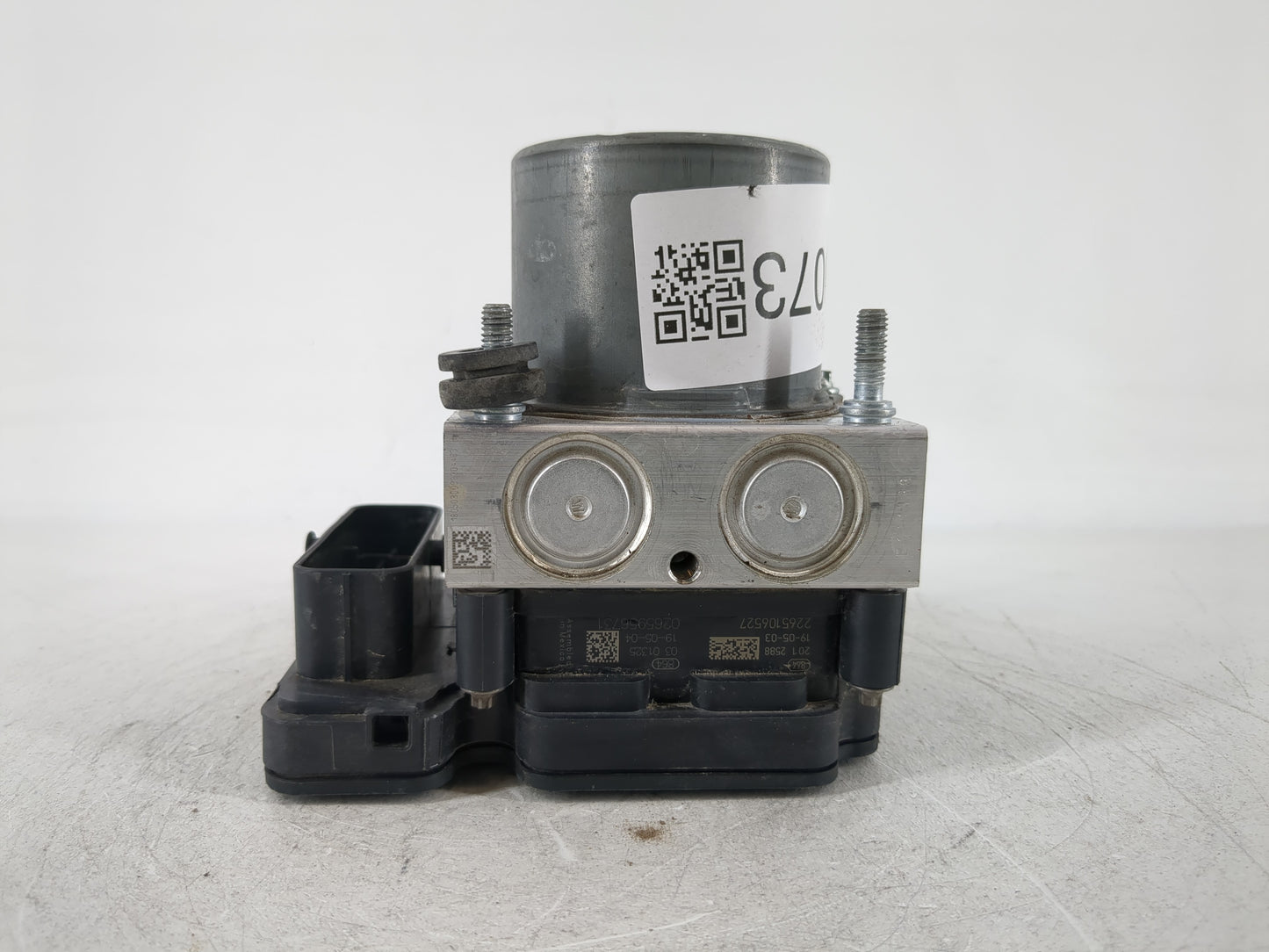 2018-2020 Toyota Camry ABS Pump Control Module Replacement P/N:44540-06290 970 140 Fits Fits 2018 2019 2020 OEM Used Auto Pa