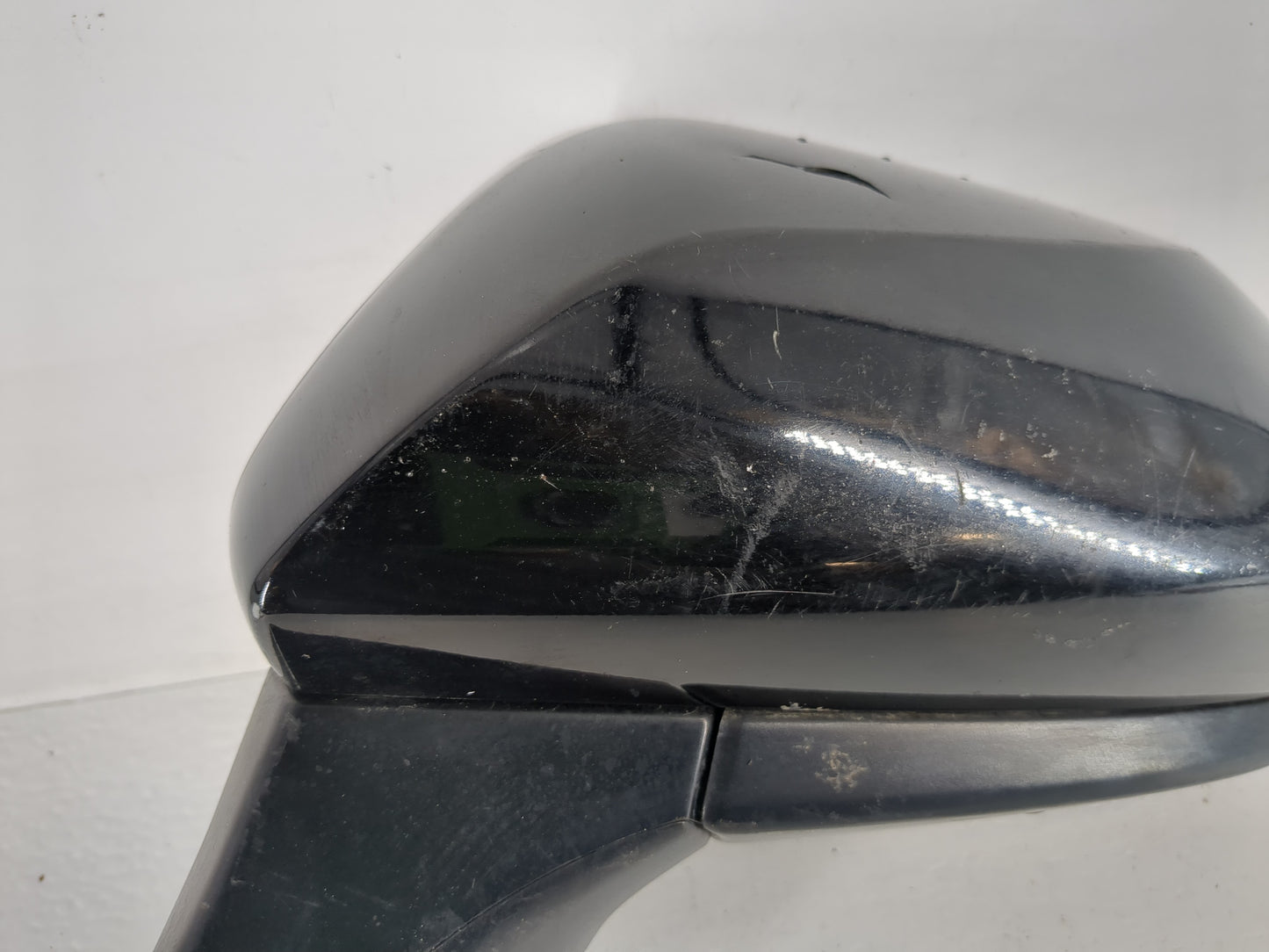 2018-2022 Toyota Camry Driver Side View Mirror - Left Door Mirror OEM Used - Oemusedautoparts1.com