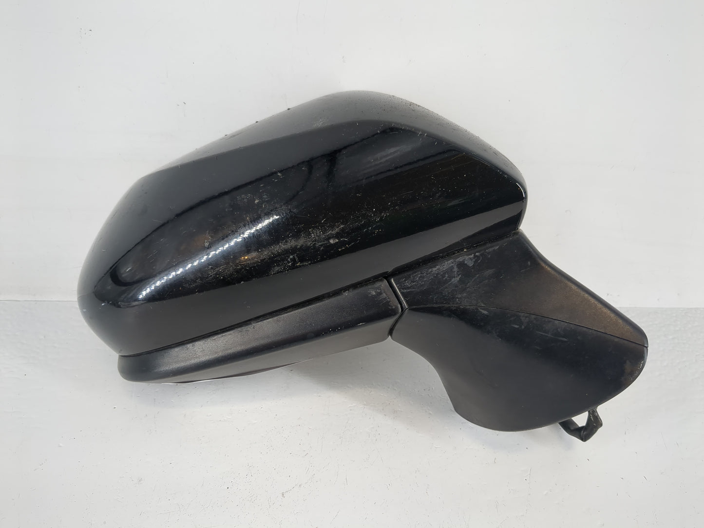 2018-2022 Toyota Camry Passenger Side View Mirror - Right Door Mirror OEM Used - Oemusedautoparts1.com