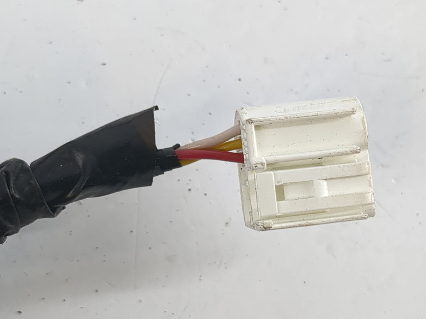 2018-2022 Toyota Camry Driver Side View Mirror - Left Door Mirror OEM Used - Oemusedautoparts1.com