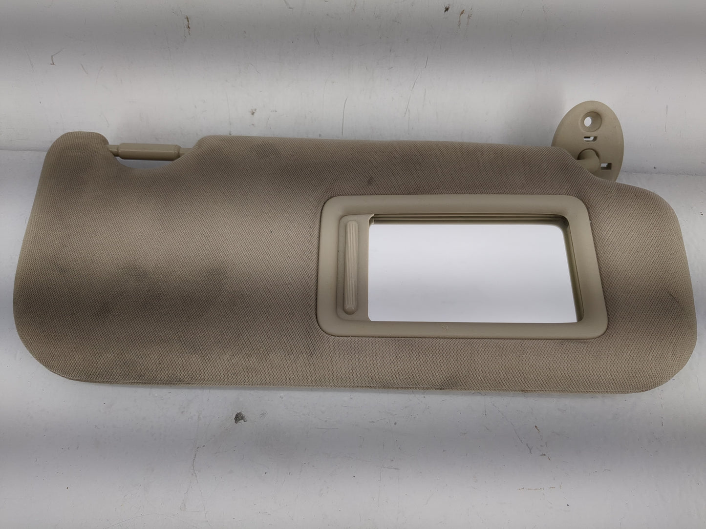 2018-2022 Toyota Camry Sun Visor Shade Replacement Passenger Right Mirror Fits Fits 2018 2019 2020 2021 2022 OEM Used Auto P