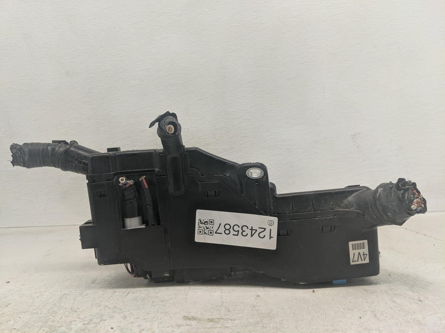 2018-2022 Toyota Camry Fusebox Fuse Box Panel Relay Module Fits Fits 2018 2019 2020 2021 2022 OEM Used Auto Parts - Oemuseda