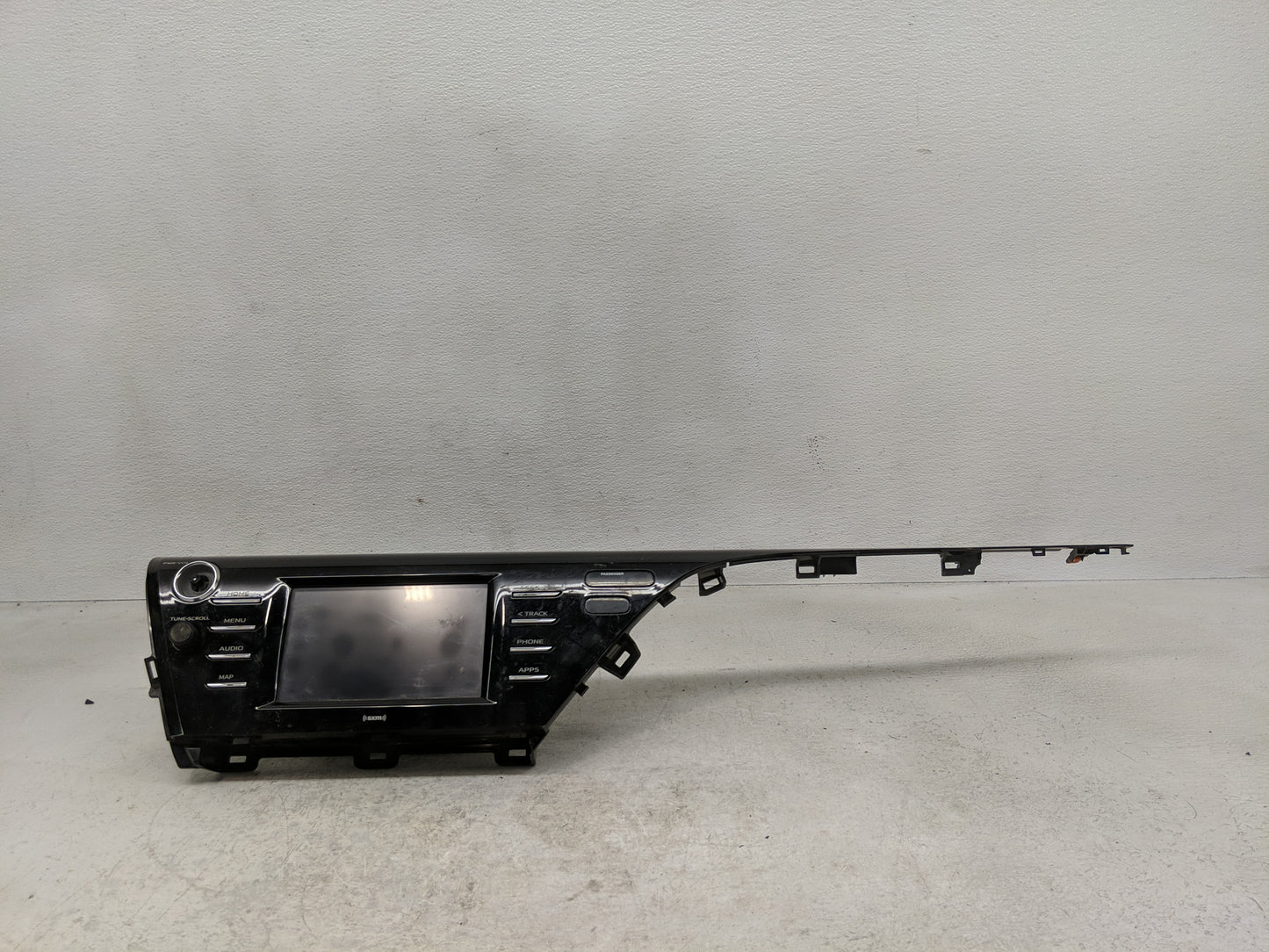 2018-2020 Toyota Camry Radio AM FM Cd Player Receiver Replacement P/N:86140-06D20 Fits Fits 2018 2019 2020 OEM Used Auto Par