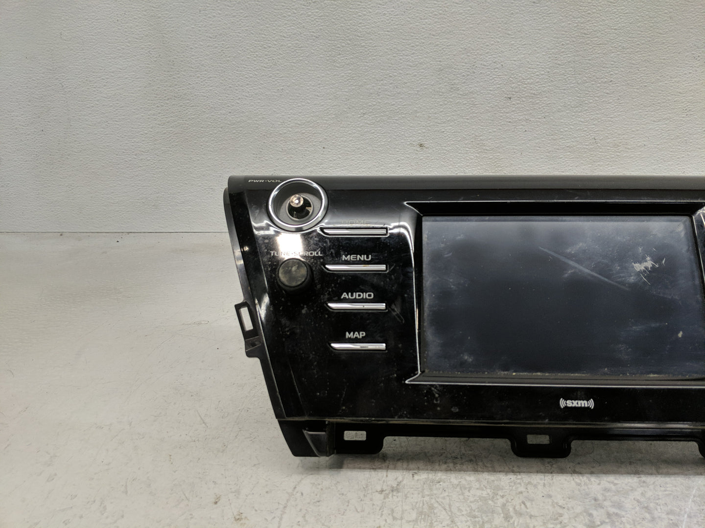 2018-2020 Toyota Camry Radio AM FM Cd Player Receiver Replacement P/N:86140-06D20 Fits Fits 2018 2019 2020 OEM Used Auto Par