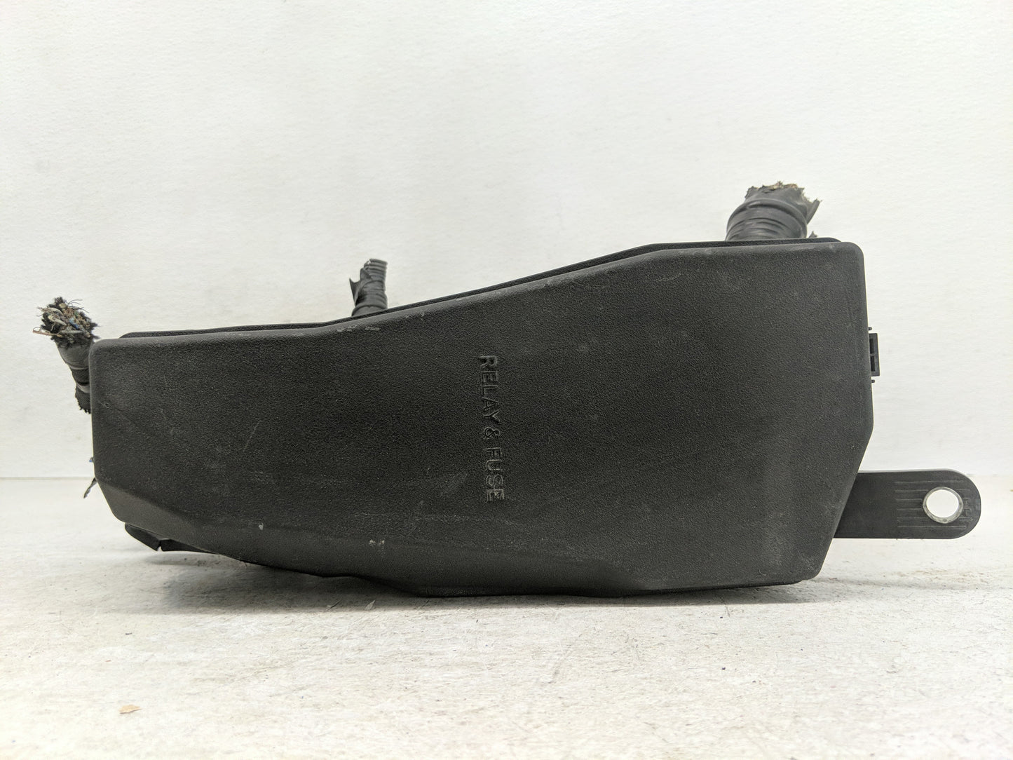 2018-2022 Toyota Camry Fusebox Fuse Box Panel Relay Module P/N:PP-TD20 Fits Fits 2018 2019 2020 2021 2022 OEM Used Auto Part