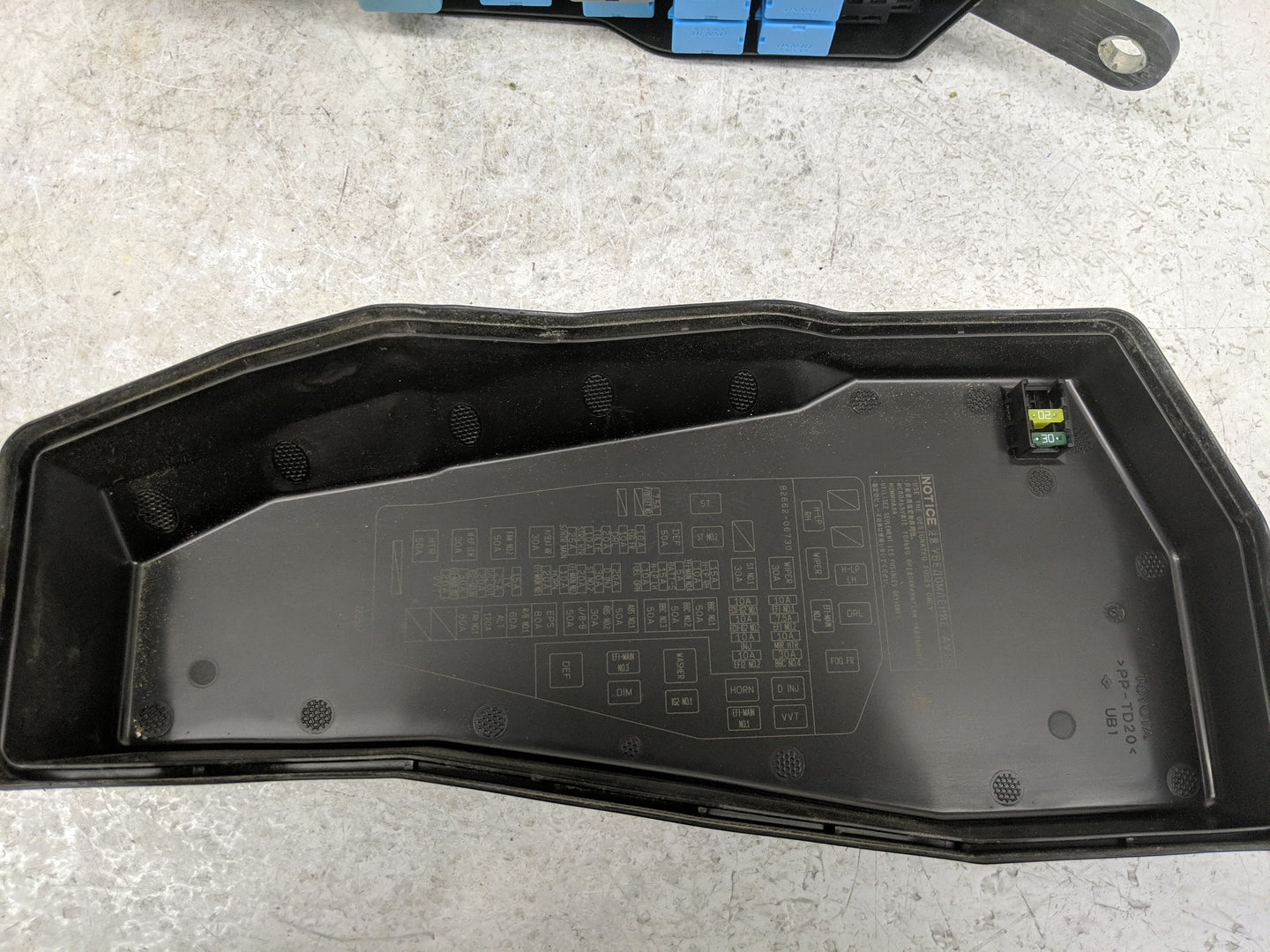 2018-2022 Toyota Camry Fusebox Fuse Box Panel Relay Module P/N:PP-TD20 Fits Fits 2018 2019 2020 2021 2022 OEM Used Auto Part