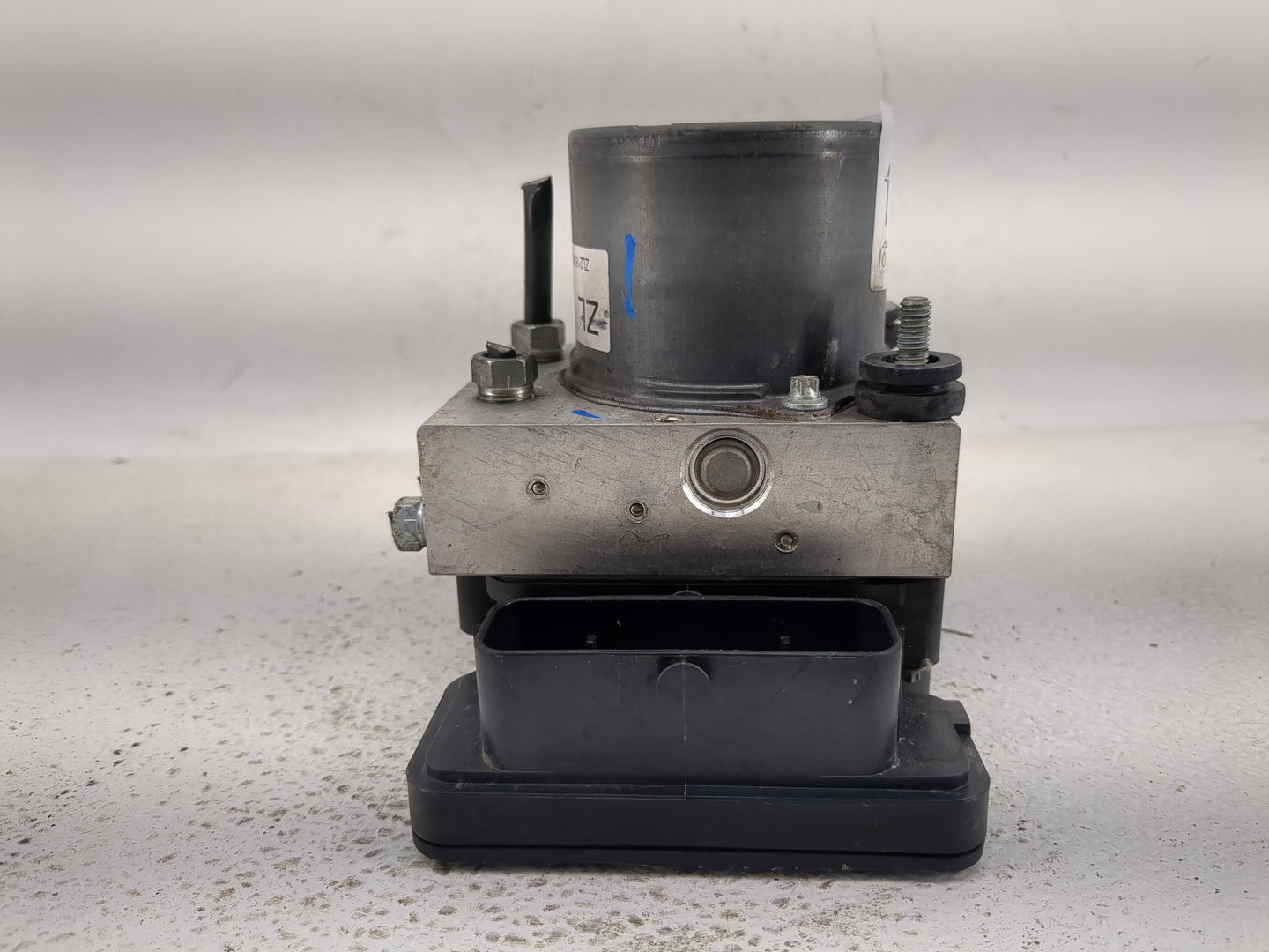 2018-2020 Toyota Camry ABS Pump Control Module Replacement P/N:44540-06290 Fits Fits 2018 2019 2020 OEM Used Auto Parts - Oe