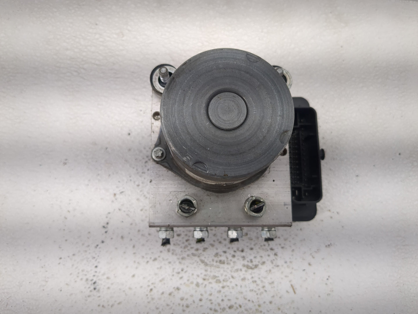 2018-2020 Toyota Camry ABS Pump Control Module Replacement Fits Fits 2018 2019 2020 OEM Used Auto Parts - Oemusedautoparts1.