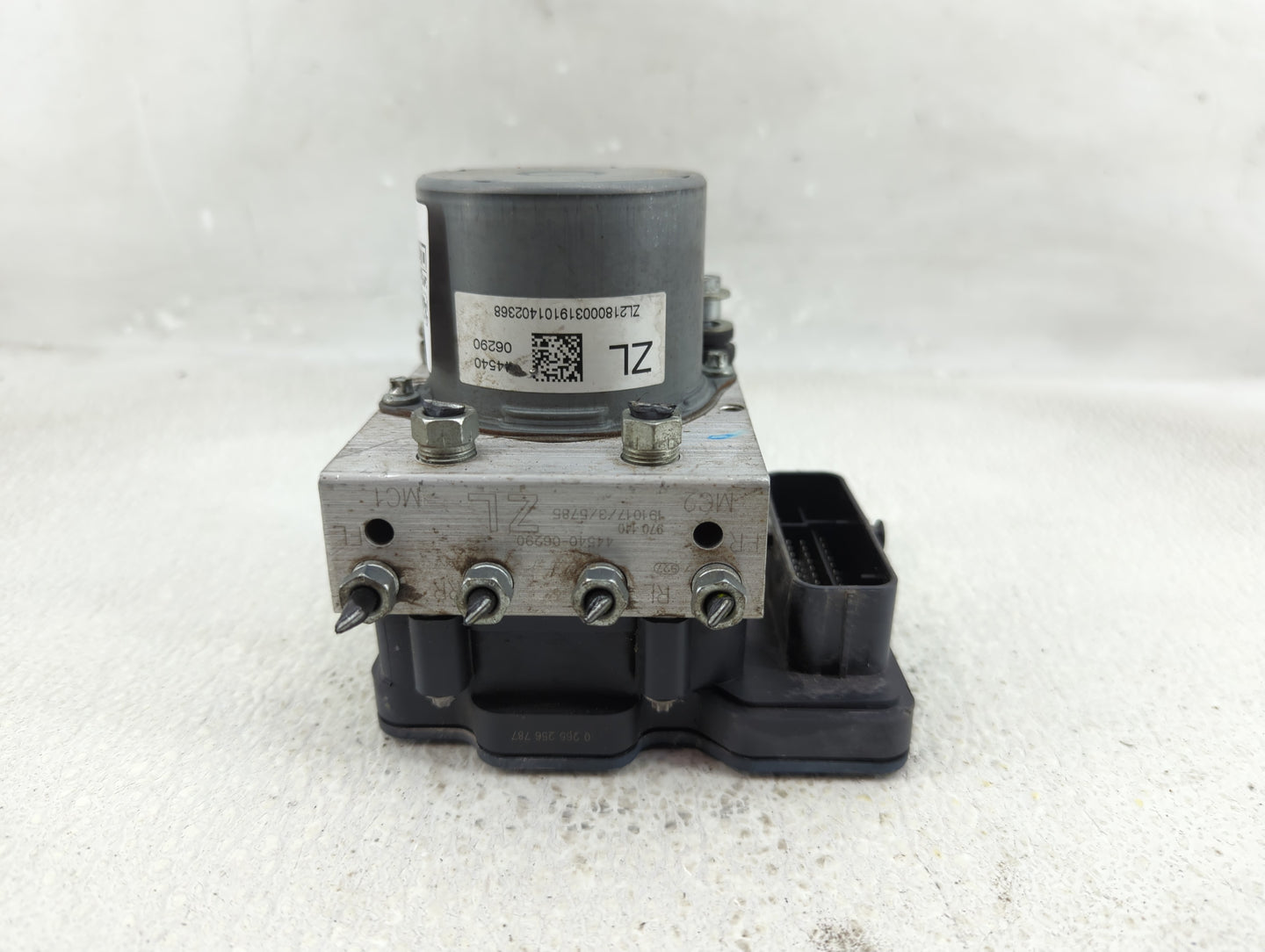 2018-2020 Toyota Camry ABS Pump Control Module Replacement P/N:44540 06290 Fits Fits 2018 2019 2020 OEM Used Auto Parts - Oe