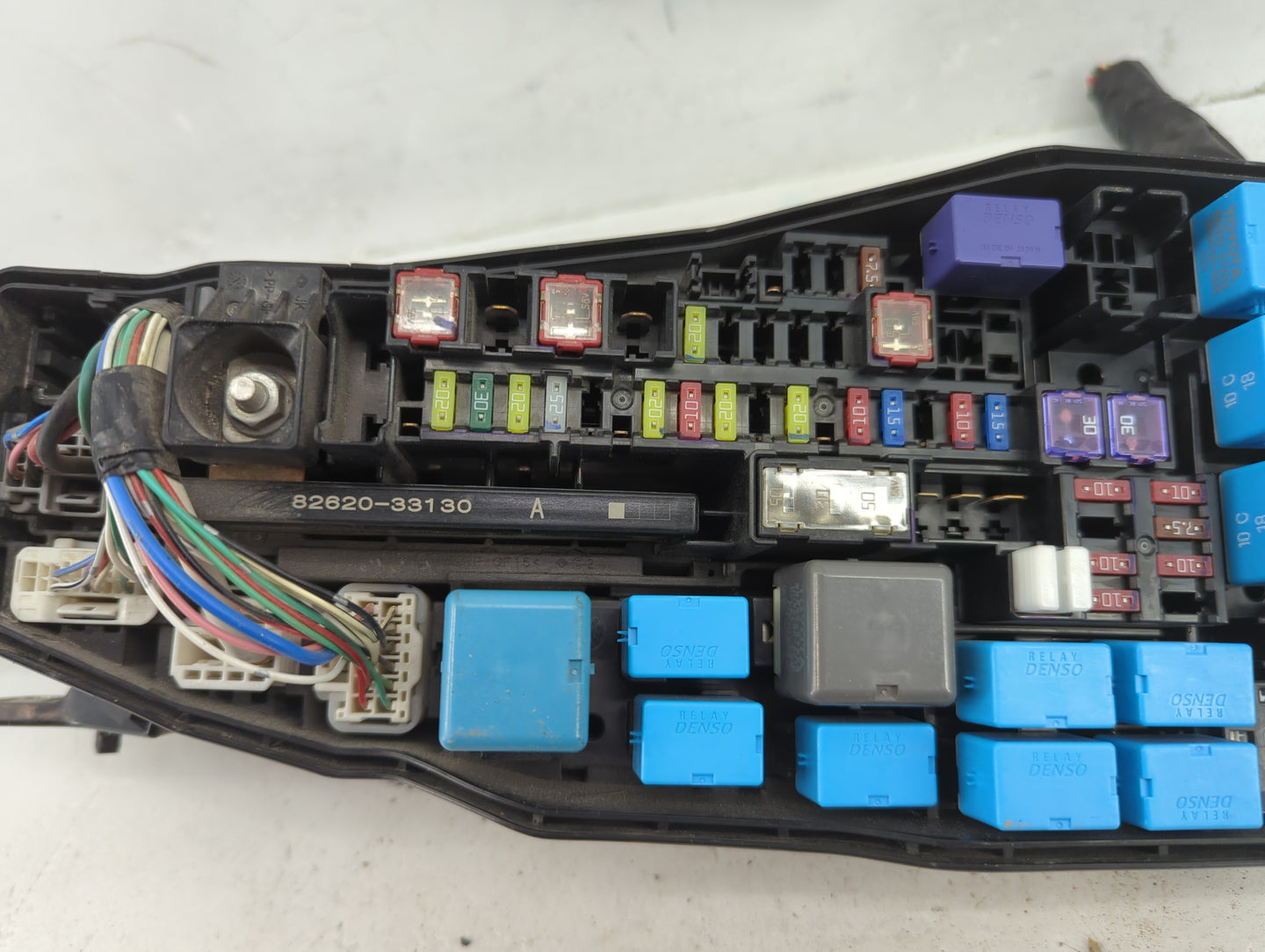 2018-2022 Toyota Camry Fusebox Fuse Box Panel Relay Module P/N:82620-33130 82662-06730 Fits Fits 2018 2019 2020 2021 2022 OE